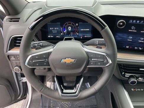 New 2026 Chevrolet Suburban High Country AWD/4WD image 14