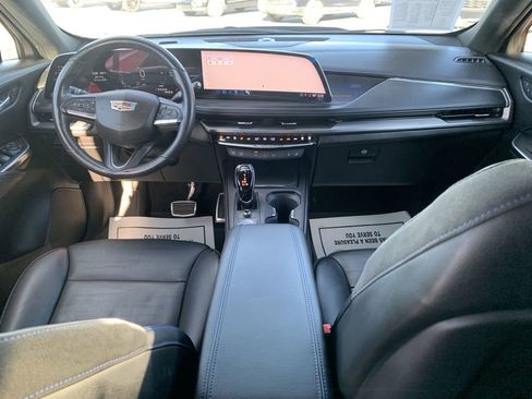 Certified 2024 Cadillac XT4 Sport image 18