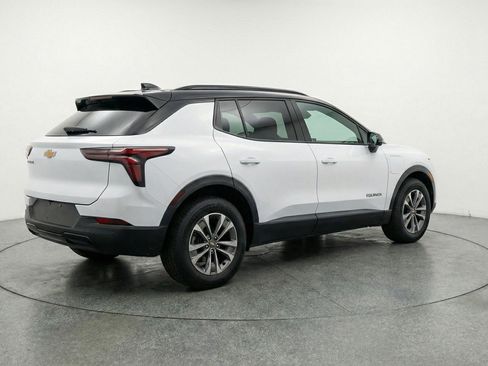 Used 2025 Chevrolet Equinox LT image 9