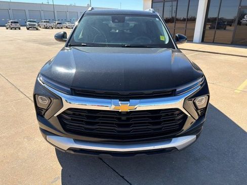 Used 2025 Chevrolet TrailBlazer LT image 5