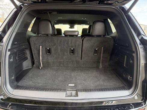 Used 2025 Buick Enclave Sport Touring image 35