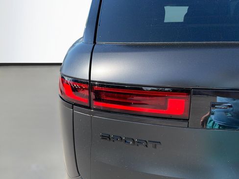 New 2026 Land Rover Range Rover Sport Dynamic SE image 10