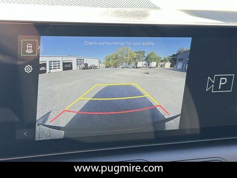 Used 2025 Kia K4 LX image 32