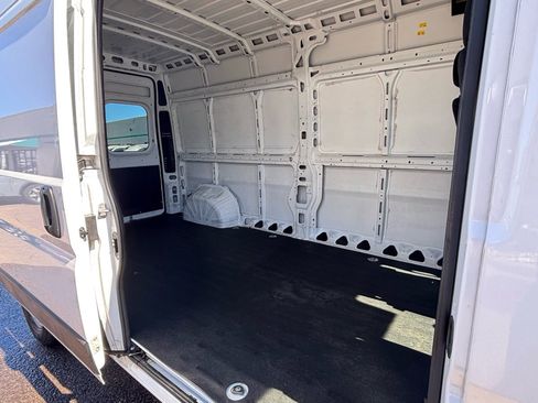 Used 2022 RAM ProMaster 2500 image 11
