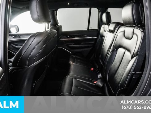 Used 2024 Jeep Grand Cherokee Limited 4xe AWD/4WD image 17
