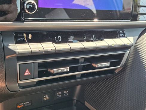 New 2026 Toyota Camry SE FWD image 19