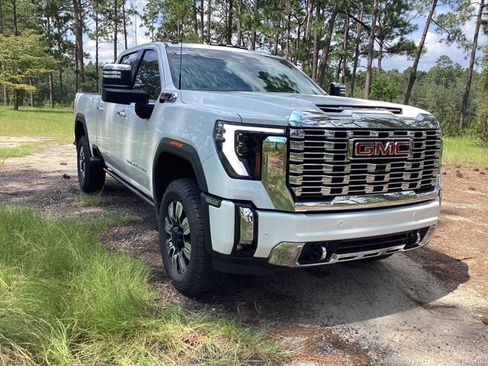 New 2025 GMC Sierra 2500 Denali w/ Max Trailering Package image 3