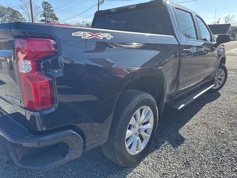Used 2023 Chevrolet Silverado 1500 Custom image 6
