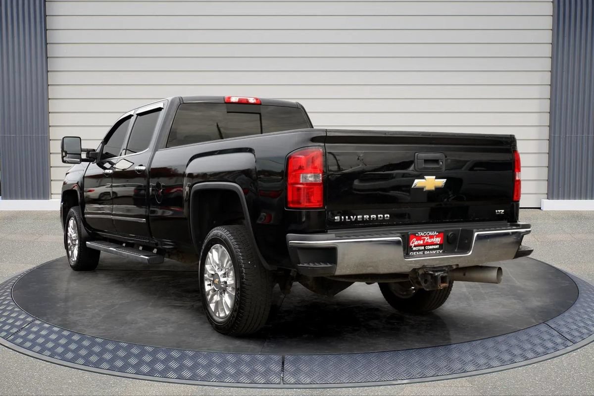 Used 2016 Chevrolet Silverado 2500 LTZ w/ Duramax Plus Package AWD/4WD image 5