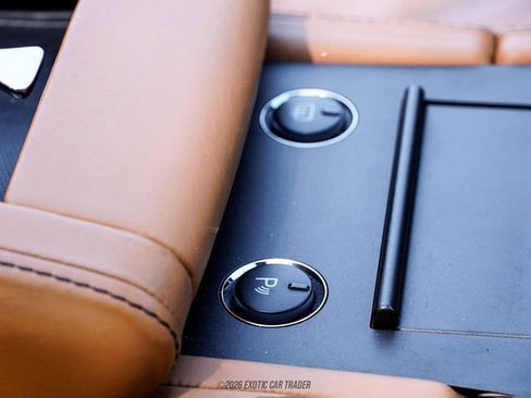 Used 2008 Aston Martin V8 Vantage Roadster RWD image 51