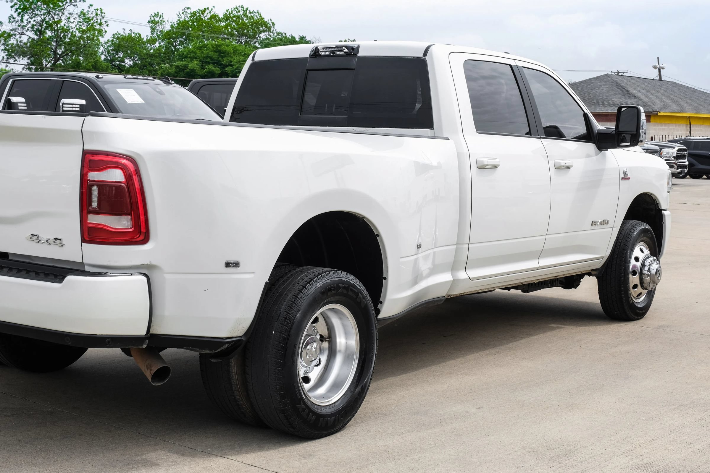 Used 2024 RAM 3500 Laramie w/ Sport Appearance Package AWD/4WD image 13