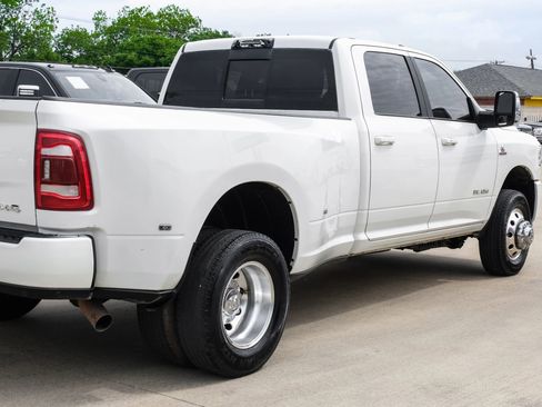 Used 2024 RAM 3500 Laramie w/ Sport Appearance Package AWD/4WD image 13