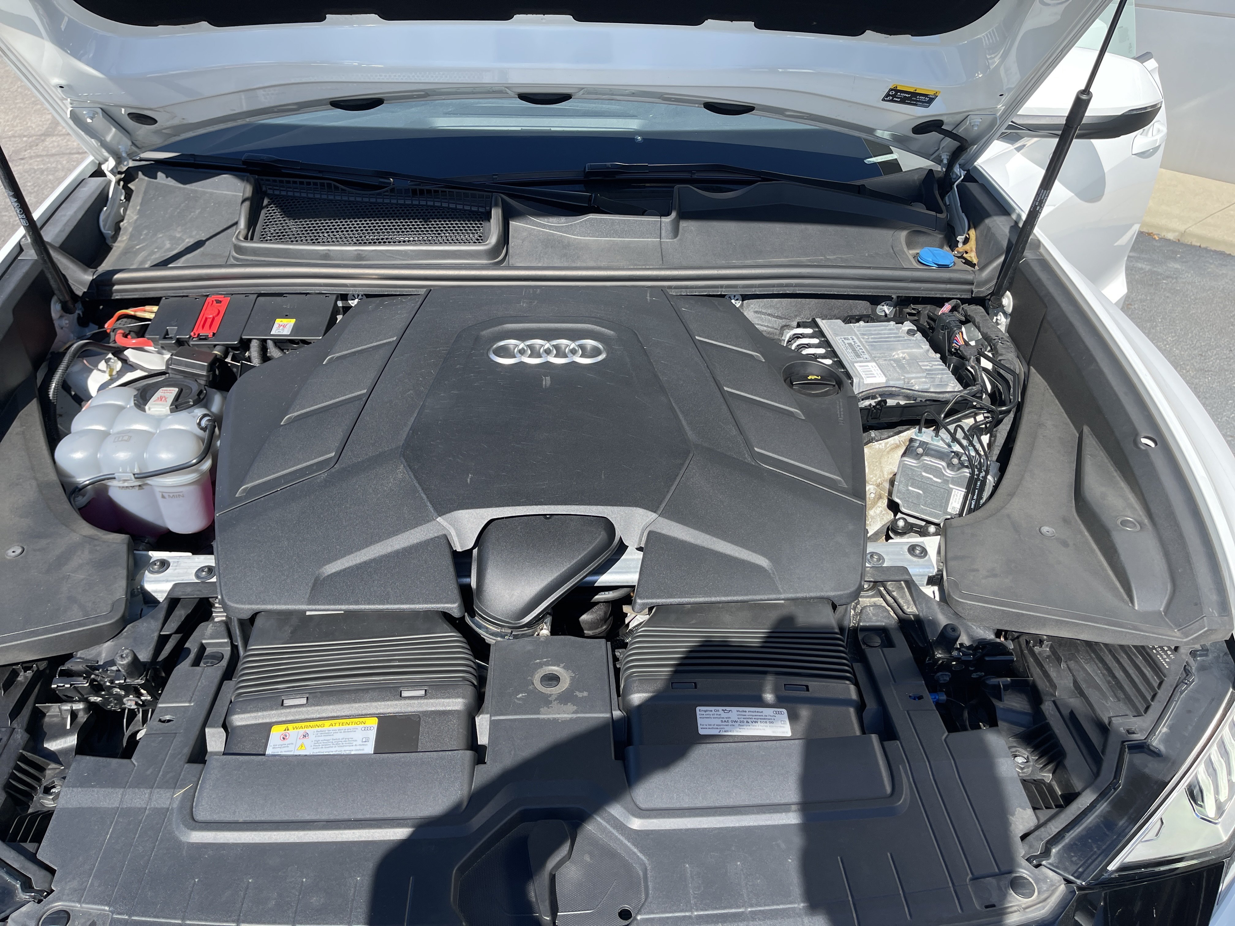 Used 2023 Audi Q8 Premium Plus AWD/4WD image 10
