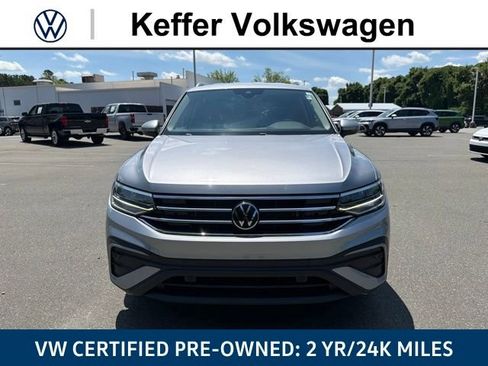 Certified 2023 Volkswagen Tiguan SE FWD image 10