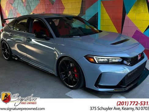 Used 2023 Honda Civic Type R image 1