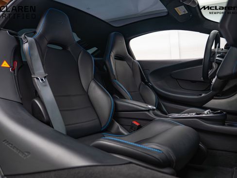 Used 2023 McLaren GT image 22