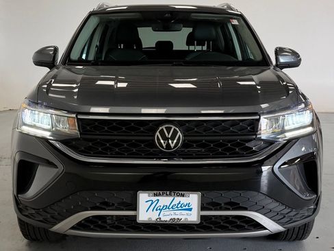 Used 2024 Volkswagen Taos SE AWD/4WD image 7
