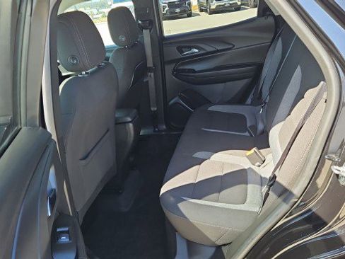 Used 2023 Chevrolet TrailBlazer LT FWD image 24