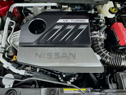 Used 2025 Nissan Rogue SV w/ SV Premium Package FWD image 38