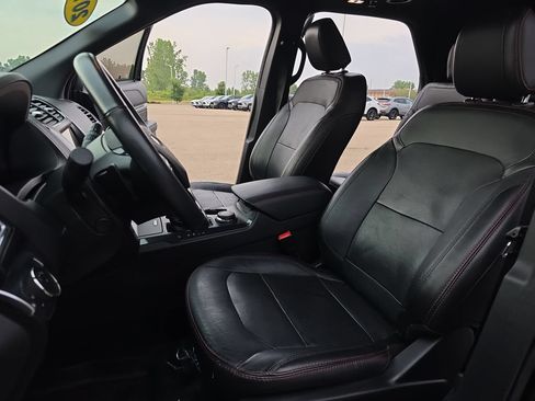 Used 2018 Ford Explorer Sport AWD/4WD image 16