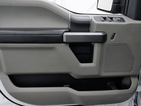 Used 2019 Ford F150 XLT w/ XTR Package AWD/4WD image 12