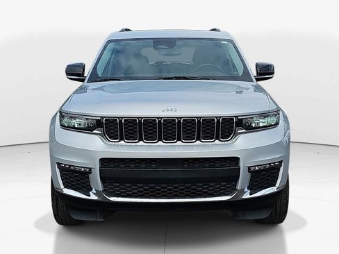 Used 2022 Jeep Grand Cherokee L Limited RWD image 12