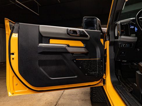 Used 2021 Ford Bronco Badlands image 21