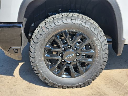 New 2026 Chevrolet Silverado 2500 LT w/ Trail Boss Package image 18