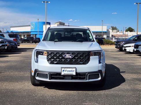 Used 2025 Ford Maverick Lariat w/ 4K Tow Package image 2