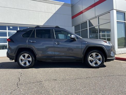 Used 2021 Toyota RAV4 Limited AWD/4WD image 7