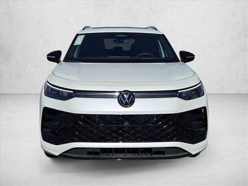 New 2026 Volkswagen Tiguan SE R-Line FWD image 6