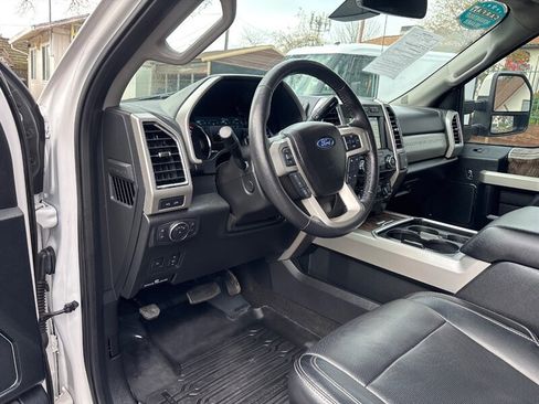 Used 2018 Ford F250 Lariat w/ Lariat Ultimate Package image 15