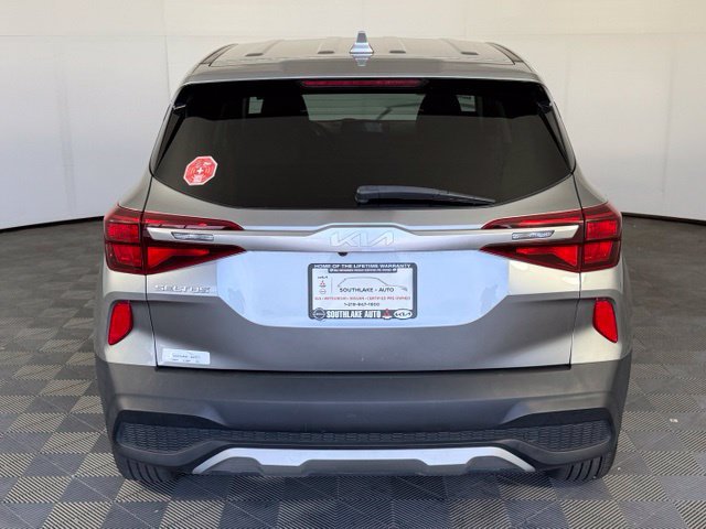 Certified 2023 Kia Seltos LX AWD/4WD image 6