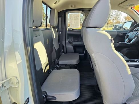 Used 2022 Toyota Tacoma SR5 image 12
