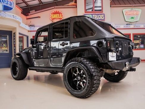 Used 2017 Jeep Wrangler Unlimited Sport image 8