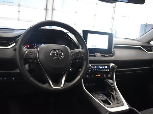 Used 2025 Toyota RAV4 XLE w/ Weather Package AWD/4WD image 23