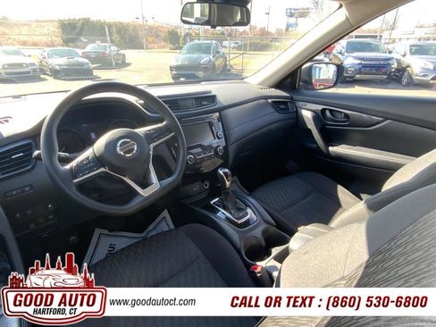 Used 2019 Nissan Rogue S image 15