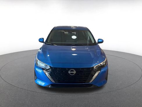 Used 2025 Nissan Sentra SV image 4