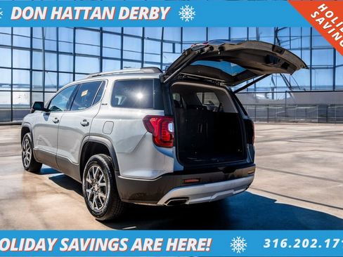 Used 2023 GMC Acadia SLE w/ Driver Convenience Package image 25