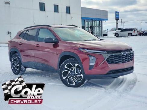 Used 2024 Chevrolet Trax RS w/ Driver Confidence Package image 1