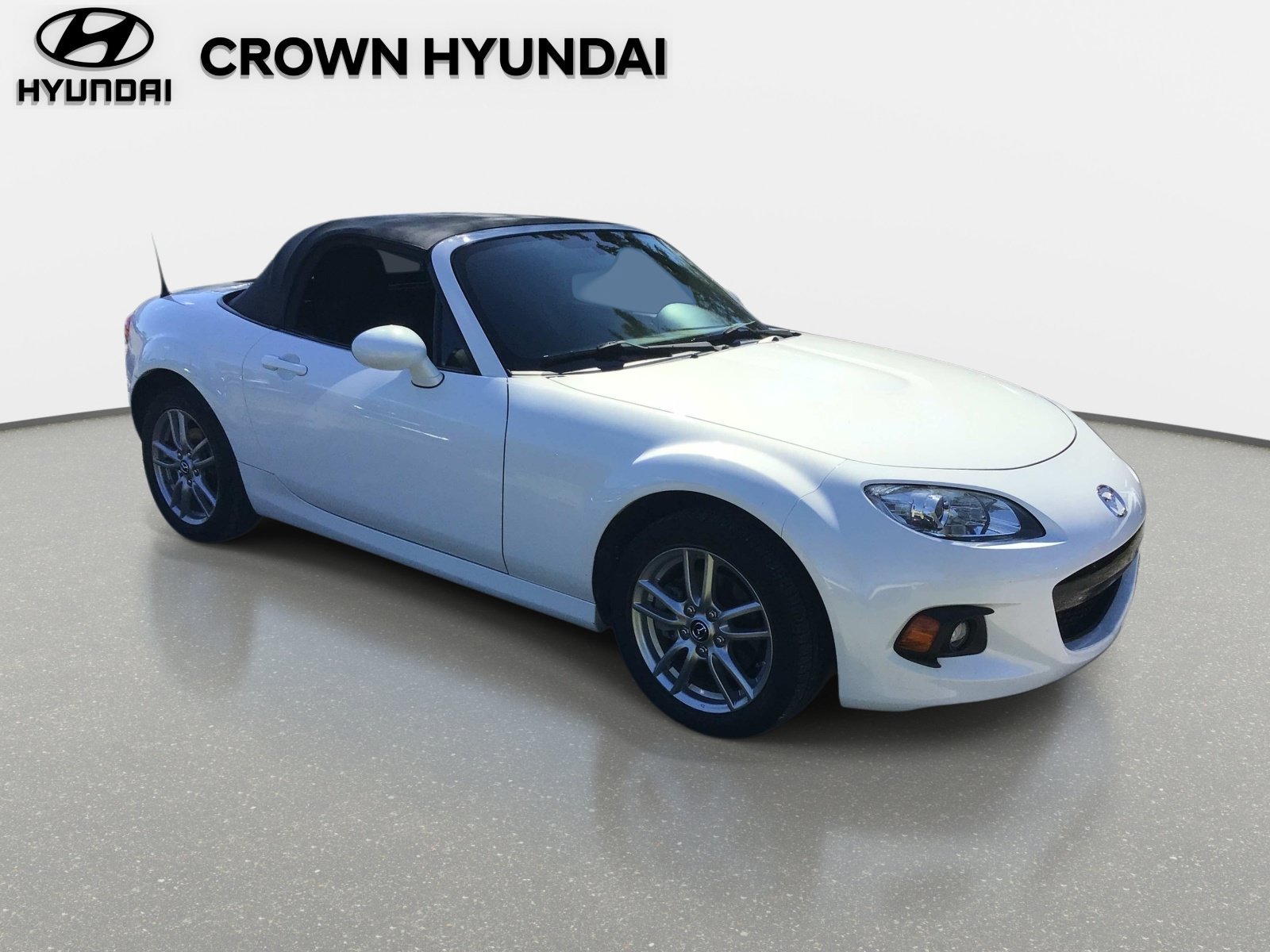 Used 2014 MAZDA MX-5 Miata Sport RWD image 3