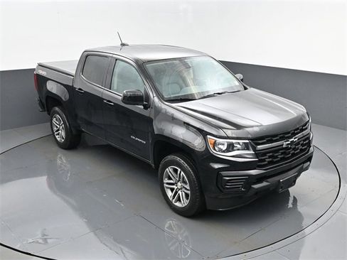 Used 2022 Chevrolet Colorado W/T w/ Custom Special Edition image 17