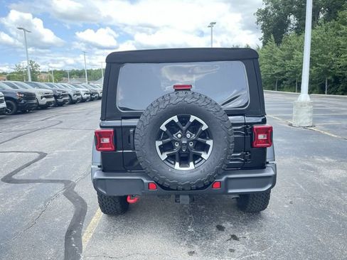 Used 2024 Jeep Wrangler Unlimited Rubicon AWD/4WD image 30