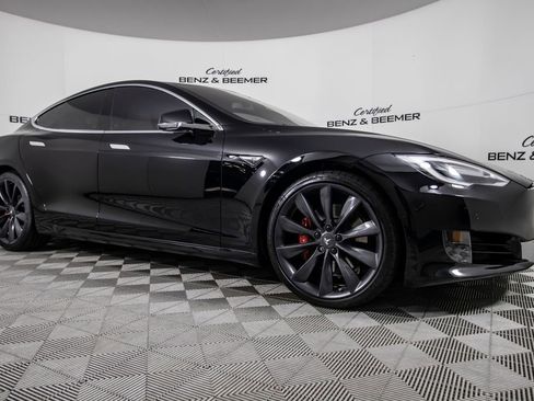 Used 2016 Tesla Model S P90D image 3