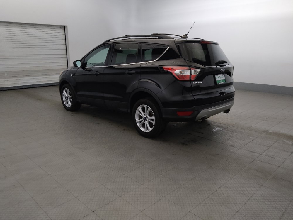 Used 2018 Ford Escape SE w/ SE Sync 3 Package AWD/4WD image 3