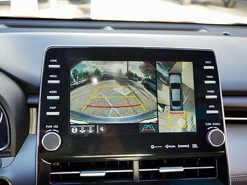 Used 2019 Toyota Avalon XLE image 27