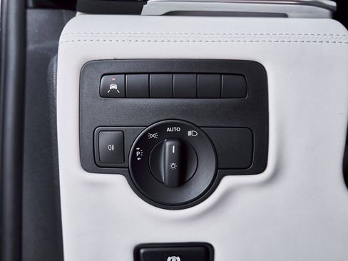 Used 2021 Mercedes-Benz Metris Passenger w/ Premium Safety Package image 73