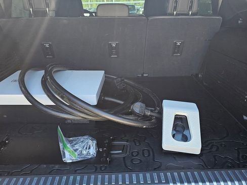 Used 2025 GMC Hummer EV 2X image 17