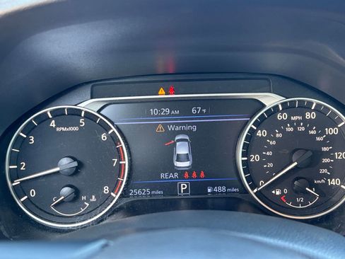 Used 2025 Nissan Altima 2.5 SV FWD image 40