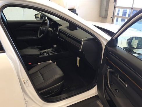 New 2026 MAZDA CX-50 AWD 2.5 Hybrid w/ Premium Pkg image 16